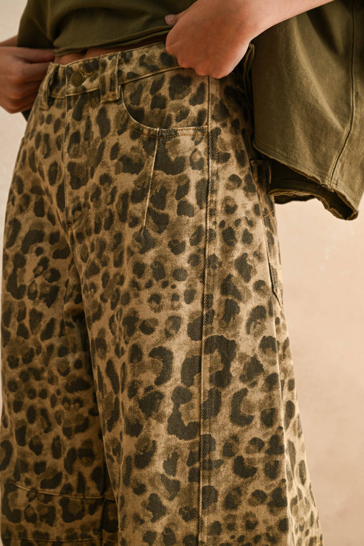 Leopard Barrel Jeans