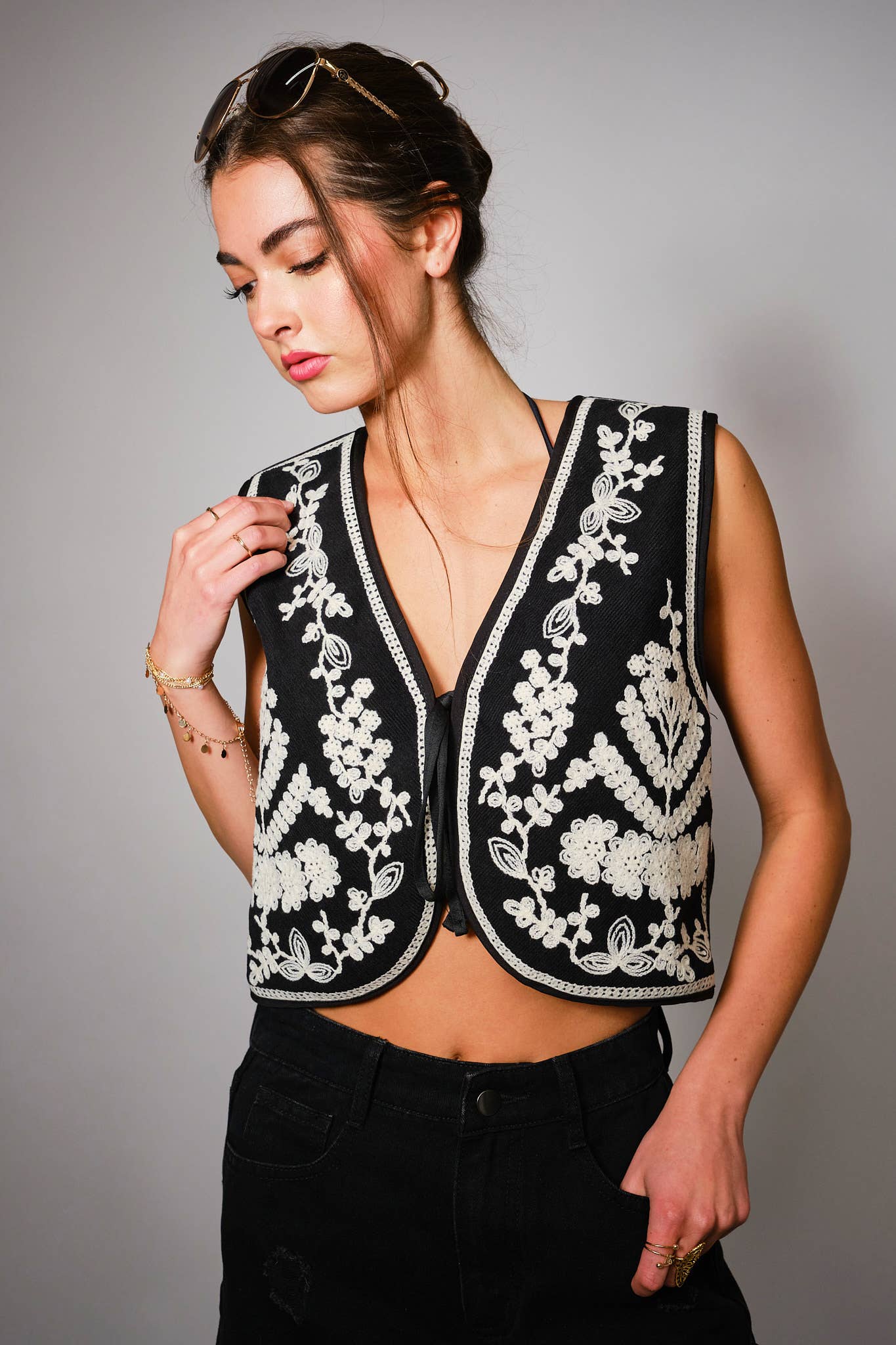 Embroidered Ribbon Tie Crop Vest
