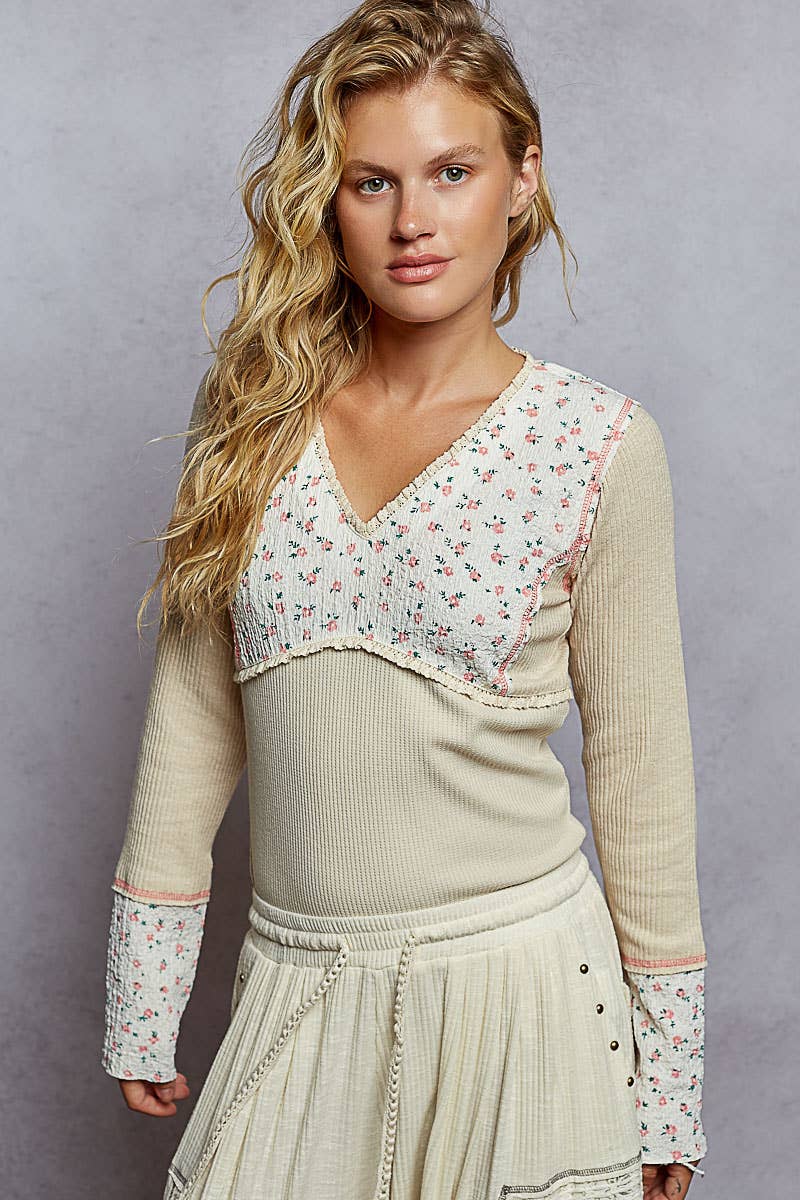 V neck lace trim detail floral pattern thermal knit top